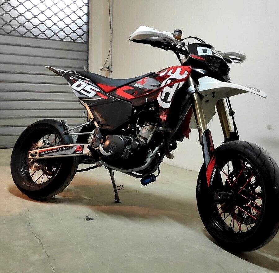 kit grafiche per Husqvarna