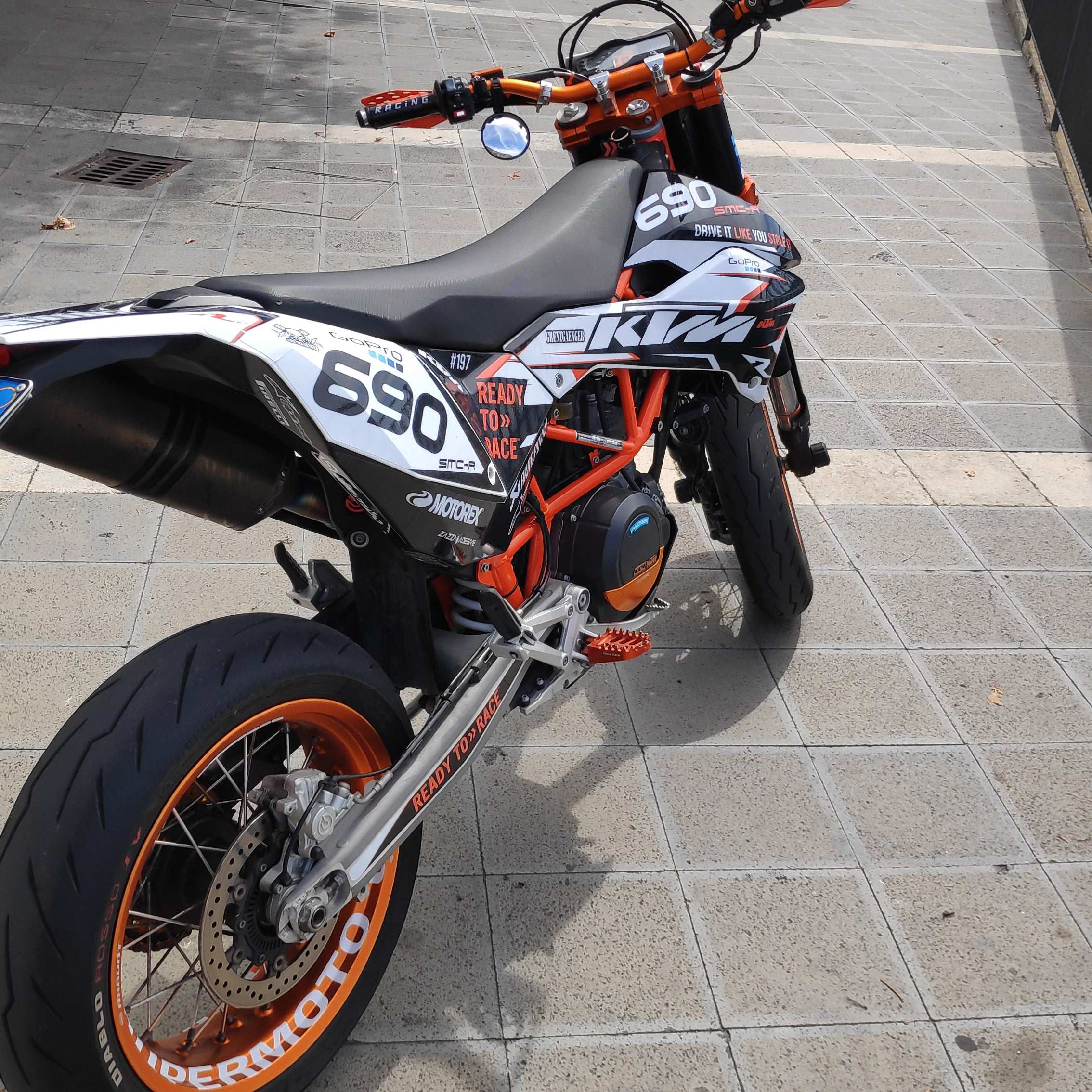 kit grafiche smc 690 2012 - 2018