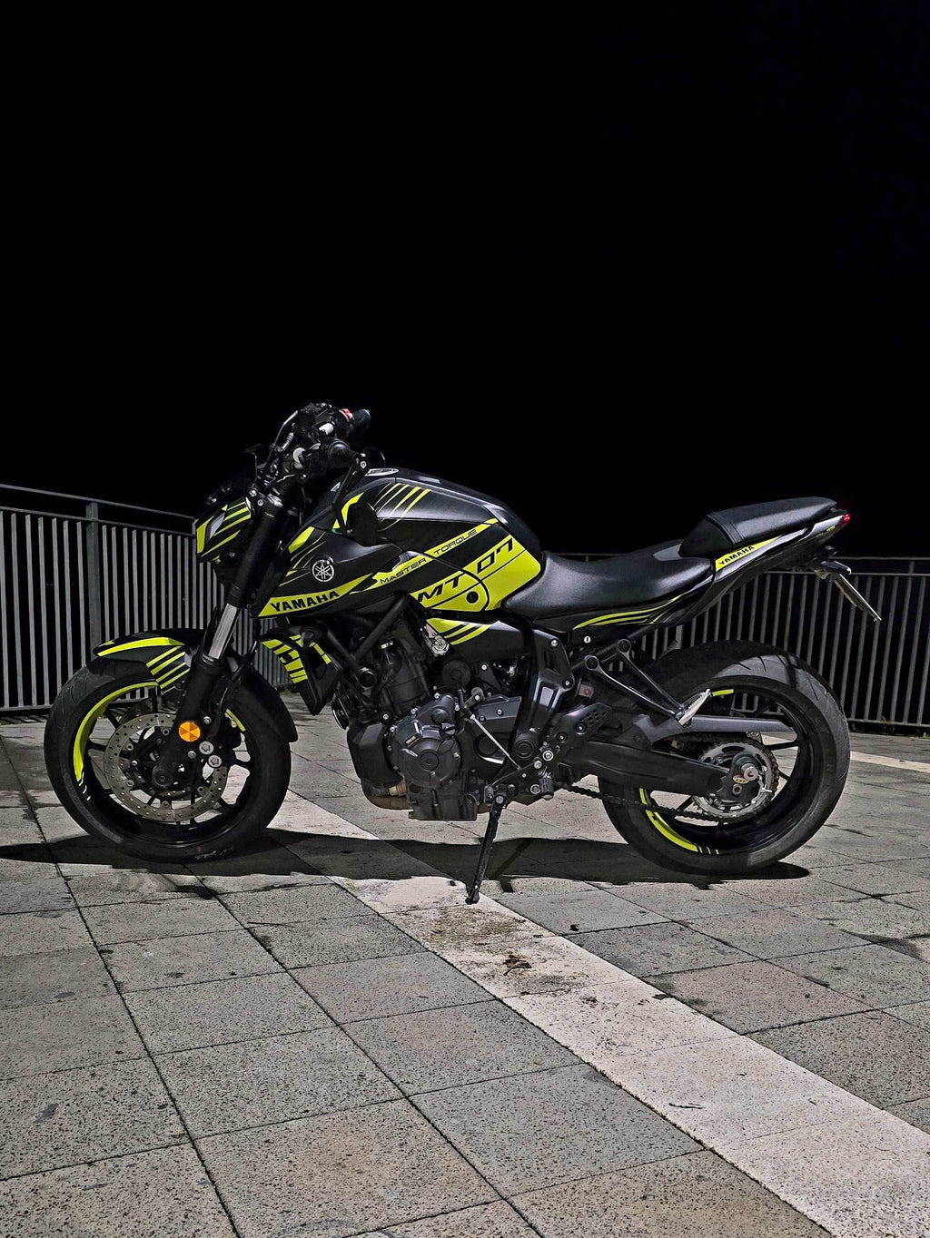 kit grafiche per mt 07 2021 - 2024 - Zamode
