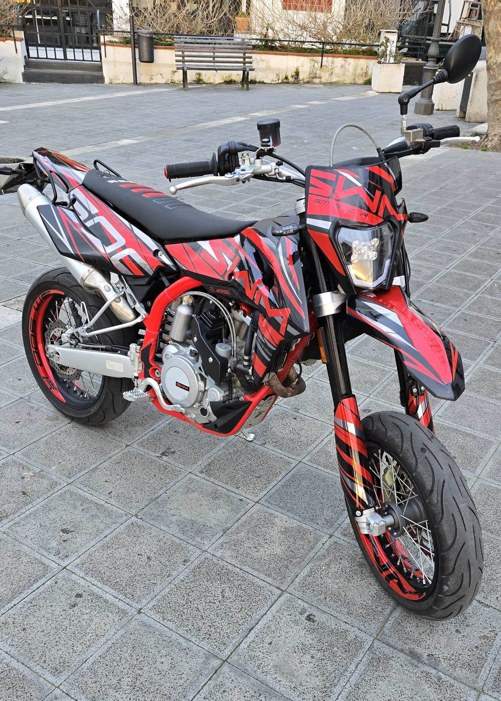 kit grafiche per Swm SM 500 R rossa - Zamode
