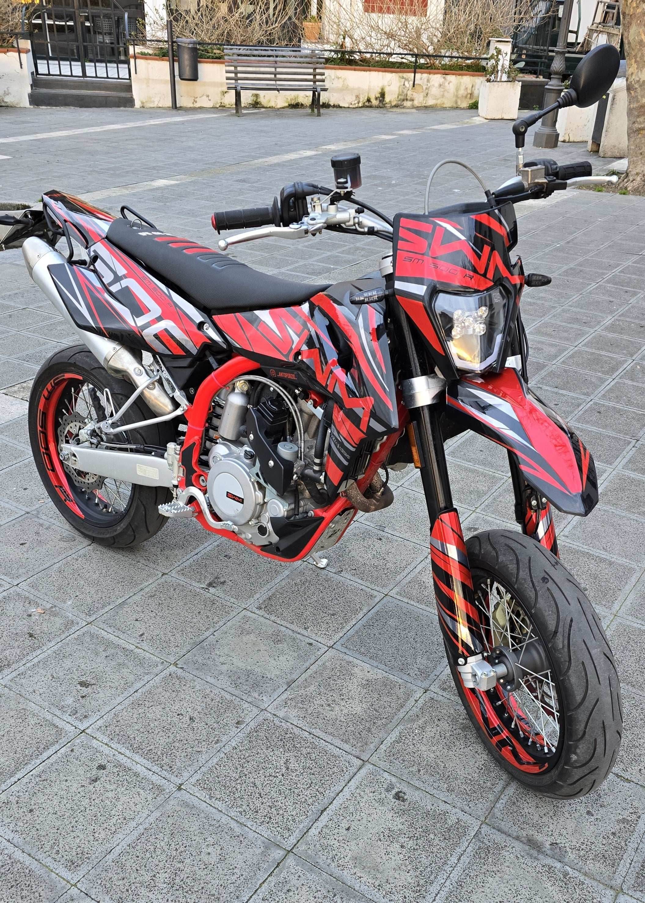 kit grafiche per Swm SM 500 R rossa - Zamode