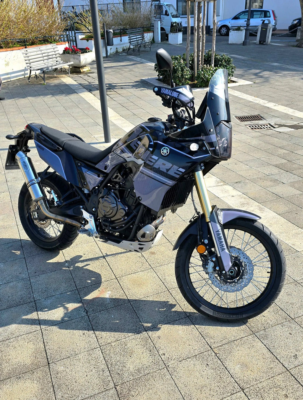 kit grafiche Yamaha Tenere 700 GRIGIO NERO