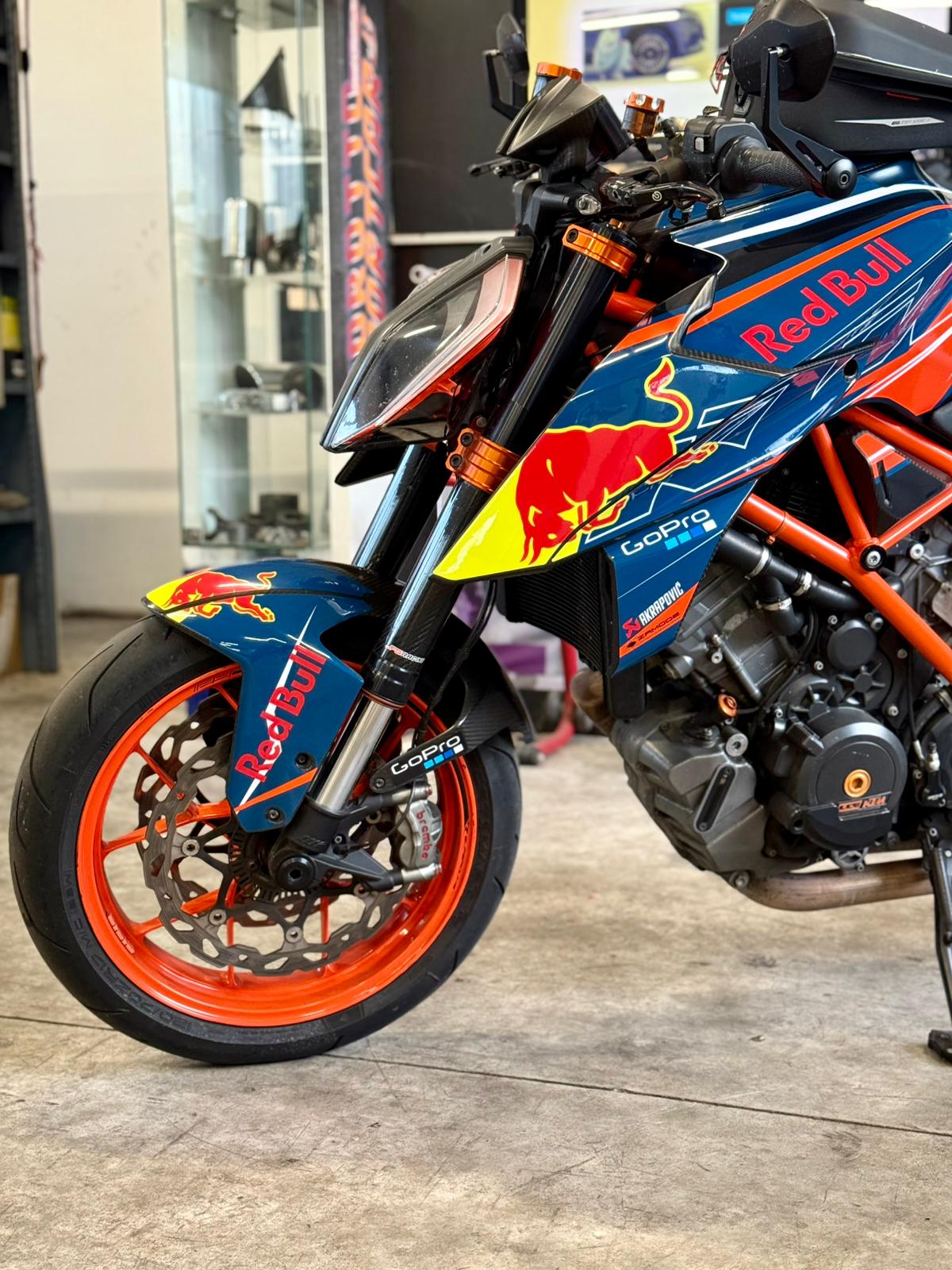 kit grafiche superduke 1290 r RB blu